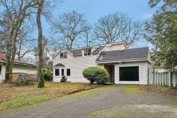 1826 Cedar Hill Cross Rd  Saanich, BC V8P 2R4