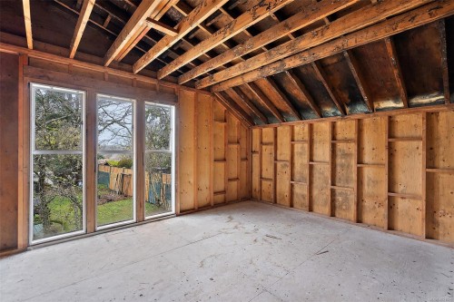 1826 Cedar Hill Cross Rd, Saanich, BC 