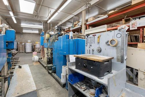 Entrepôt - 11905  - 11915 Av. Bellevois, Montréal (Montréal-Nord), QC - Indoor Photo Showing Garage