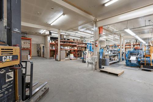 Overall view - 11905  - 11915 Av. Bellevois, Montréal (Montréal-Nord), QC - Indoor Photo Showing Garage