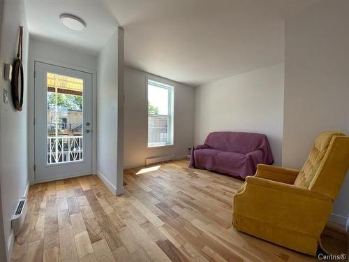 Living room - 51 2E Avenue, Montréal (Lasalle), QC - Indoor