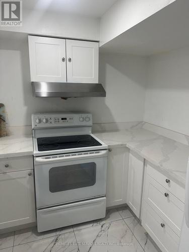 43 Bellwood Drive, Whitby, ON - Indoor Photo Showing Kitchen