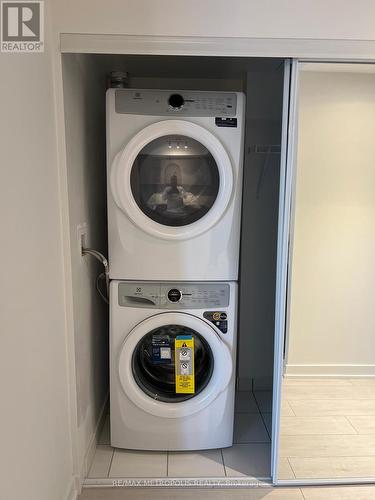 2109 - 2033 Kennedy Road, Toronto, ON - Indoor Photo Showing Laundry Room