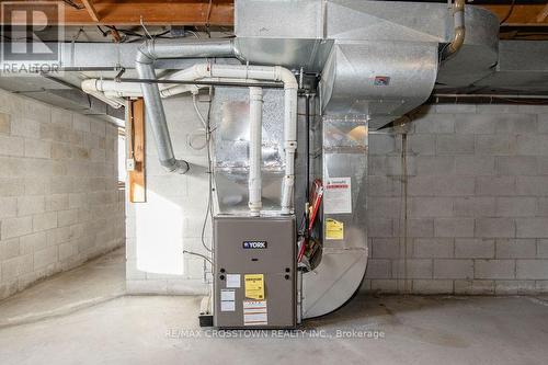 12036 County Rd 27, Springwater, ON - Indoor Photo Showing Basement