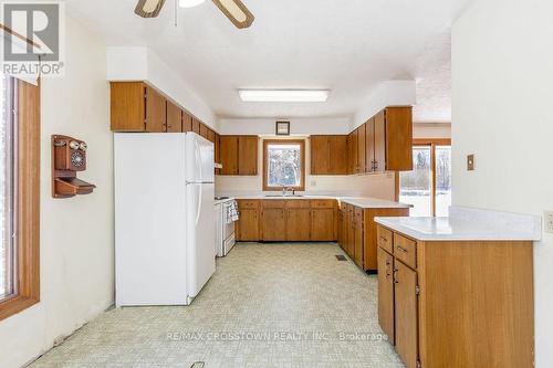 12036 County Rd 27, Springwater, ON - Indoor Photo Showing Kitchen