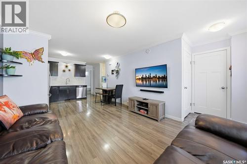 329 620 Cornish Road, Saskatoon, SK - Indoor Photo Showing Living Room