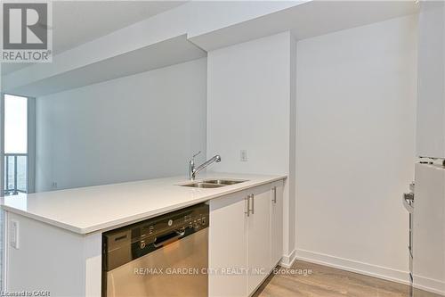 602 - 550 North Service Road, Grimsby, ON - Indoor Photo Showing Other Room