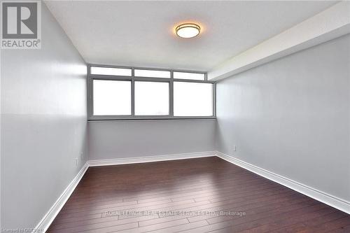 1001 - 1359 White Oaks Boulevard, Oakville, ON - Indoor Photo Showing Other Room