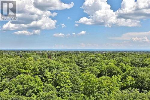 1001 - 1359 White Oaks Boulevard, Oakville, ON - Outdoor With View