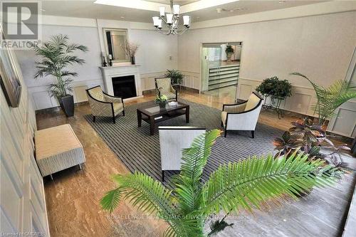 1001 - 1359 White Oaks Boulevard, Oakville, ON - Indoor