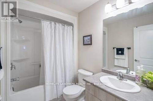 49 Monarch Street, Welland, ON - Indoor Photo Showing Bathroom