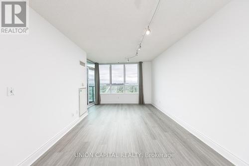 2509 - 15 Greenview Avenue, Toronto, ON - Indoor Photo Showing Other Room