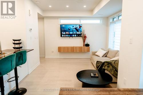 51 - 402 Salem Road, Ajax, ON - Indoor