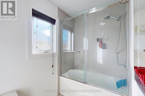 1773 Spruce Hill Road, Pickering, ON - Indoor Photo Showing Bathroom