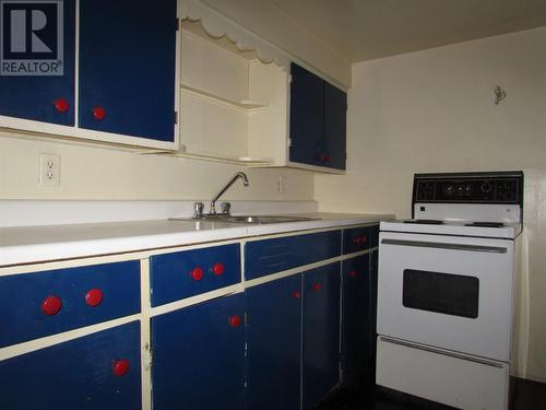 79 East Valley Road, Corner Brook, NL - Indoor Photo Showing Kitchen