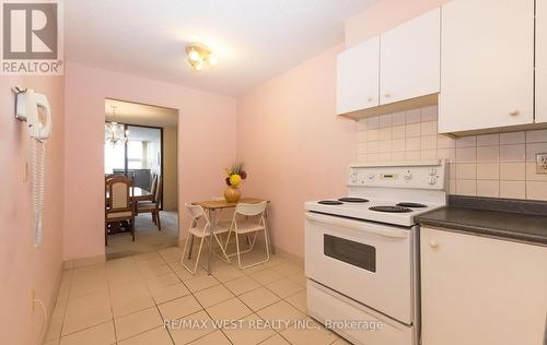 1606 - 75 Emmett Avenue, Toronto, ON - Indoor Photo Showing Kitchen