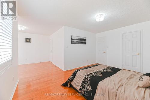 29 Leneck Avenue, Brampton, ON - Indoor Photo Showing Bedroom