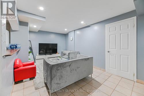 29 Leneck Avenue, Brampton, ON - Indoor