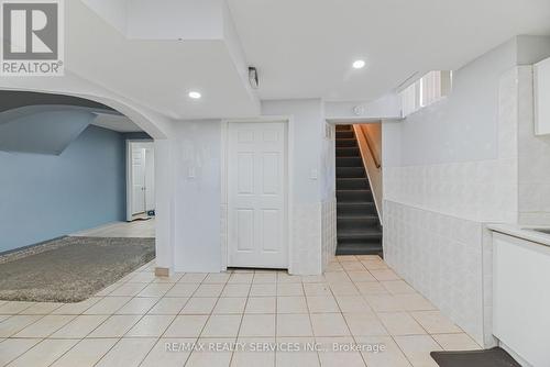 29 Leneck Avenue, Brampton, ON - Indoor