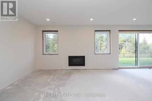 322 Cullen Trail, Peterborough (Northcrest Ward 5), ON - Indoor With Fireplace