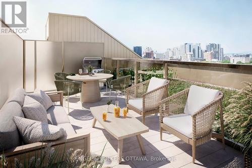 Private rooftop space available for purchase - 301 - 8 Blackburn Avenue, Ottawa, ON - Outdoor