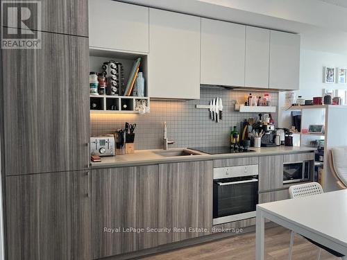 Kitchen- Tenant Occupied - 3708 - 898 Portage Parkway, Vaughan, ON - Indoor Photo Showing Kitchen