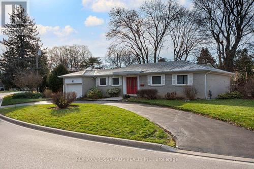 45 DELAIR CRESCENT  Markham, ON L3T 2M3