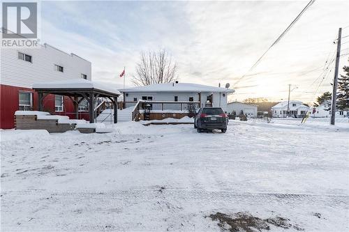 17 Principale W Street, West Nipissing, ON - Outdoor