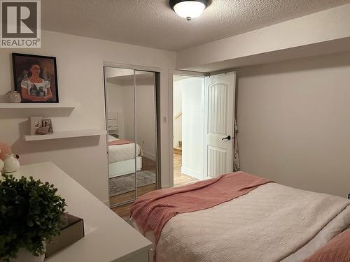 995 Graf Road, Kelowna, BC - Indoor Photo Showing Bedroom