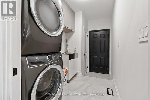 4269 Vivaldi Road, Burlington, ON - Indoor Photo Showing Laundry Room