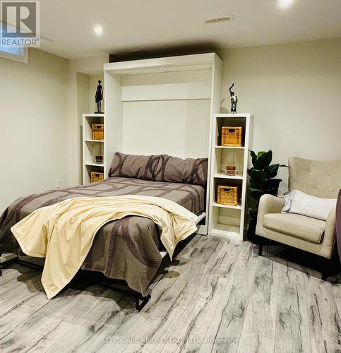 4269 Vivaldi Road, Burlington, ON - Indoor Photo Showing Bedroom