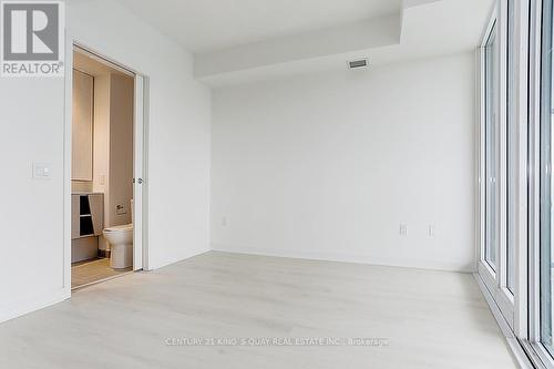 2103 - 3900 Confederation Parkway, Mississauga, ON - Indoor Photo Showing Other Room