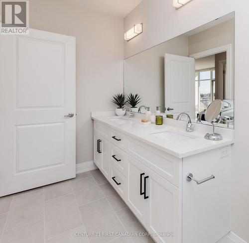 1201 - 4286 King Street, Kitchener, ON 