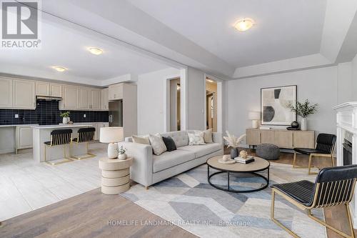21 Seguin Street, Richmond Hill, ON - Indoor Photo Showing Living Room
