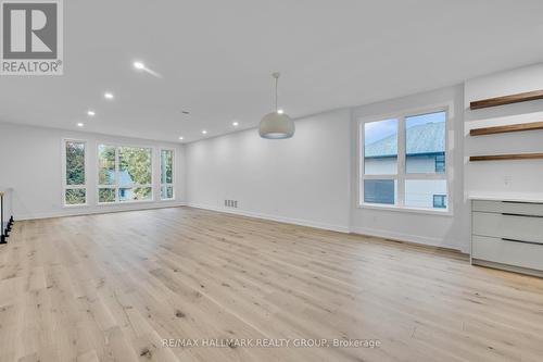 481 Wentworth Avenue, Ottawa, ON - Indoor