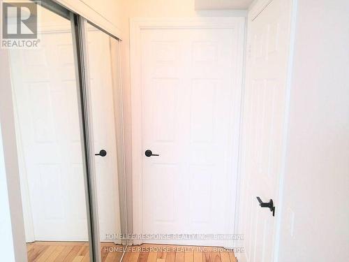 Lph8 - 1720 Eglinton Avenue E, Toronto, ON - Indoor Photo Showing Other Room