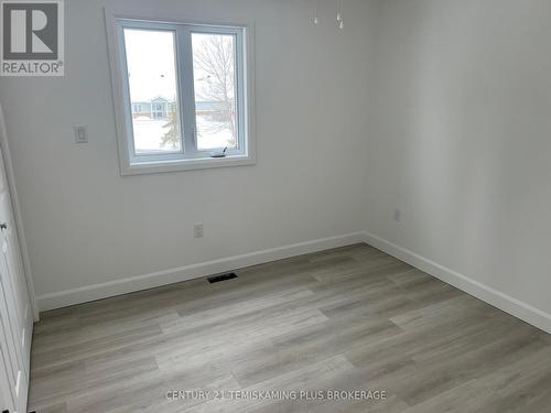 40 Tenth Avenue S, Armstrong (Earlton), ON - Indoor Photo Showing Other Room