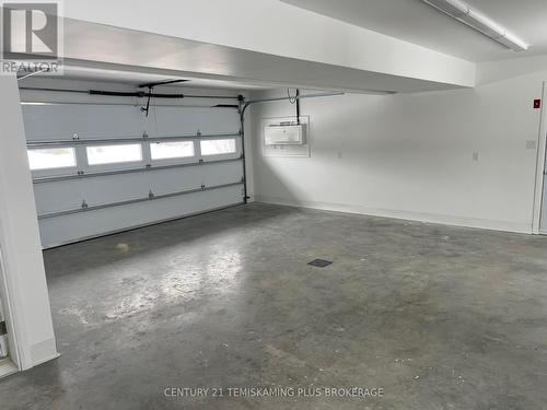 40 Tenth Avenue S, Armstrong (Earlton), ON - Indoor Photo Showing Garage