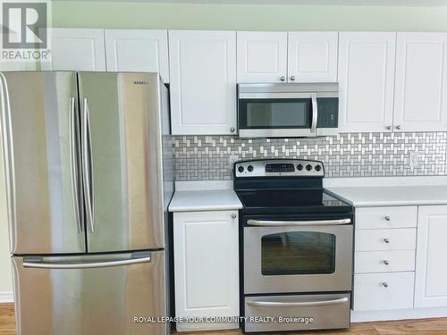 Main Floor - 24 Sun King Crescent, Barrie, ON - Indoor Photo Showing Kitchen