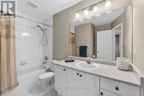 120 - 3333 New Street, Burlington, ON - Indoor Photo Showing Bathroom