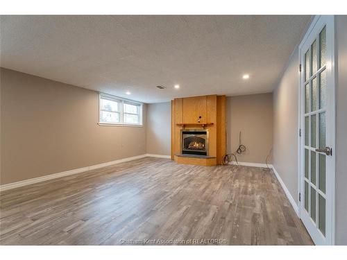 15 Detroit Drive, Chatham, ON 