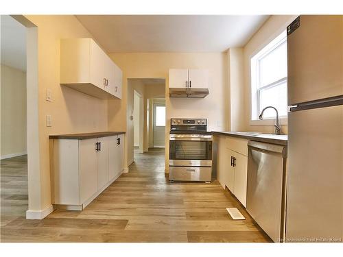 15 Lockhart Ave, Moncton, NB 