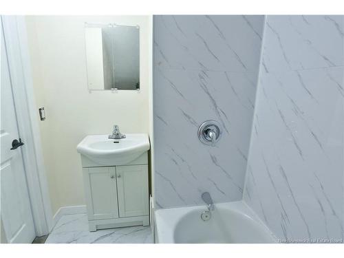 15 Lockhart Ave, Moncton, NB 