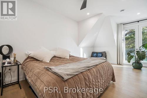 8 Paxton Avenue, St. Catharines, ON - Indoor Photo Showing Bedroom