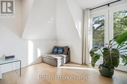 8 Paxton Avenue, St. Catharines, ON - Indoor Photo Showing Other Room