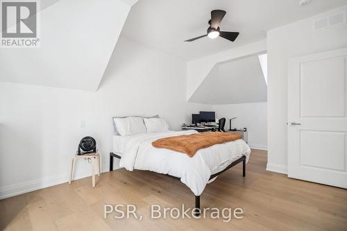 8 Paxton Avenue, St. Catharines, ON - Indoor Photo Showing Bedroom