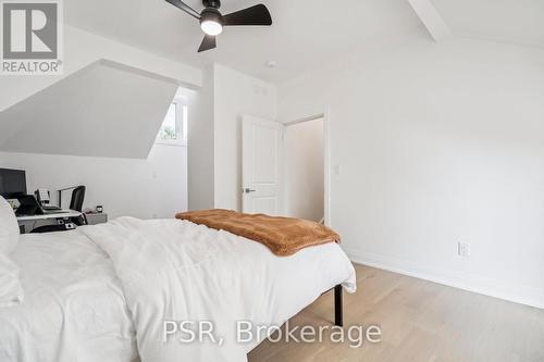 8 Paxton Avenue, St. Catharines, ON - Indoor Photo Showing Bedroom