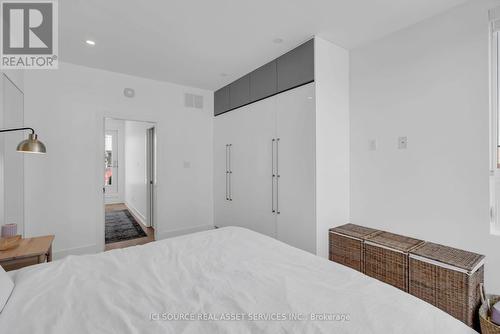 103 Armstrong Street, Ottawa, ON - Indoor Photo Showing Bedroom