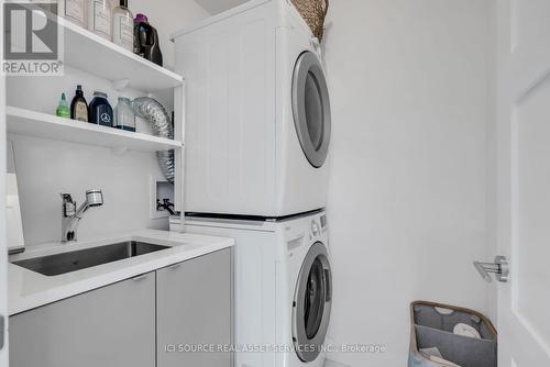 103 Armstrong Street, Ottawa, ON - Indoor Photo Showing Laundry Room