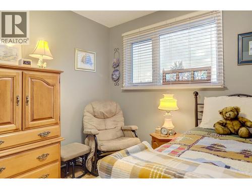1107 29 Avenue, Vernon, BC - Indoor Photo Showing Bedroom